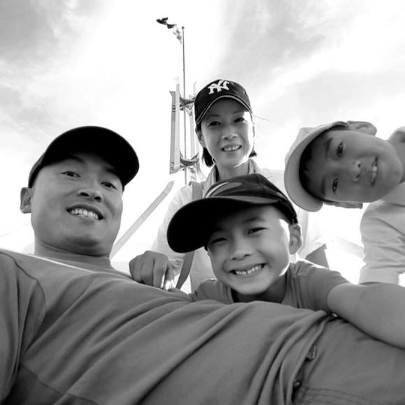 Meet your Posher, Amanda - Picture 1 of 1